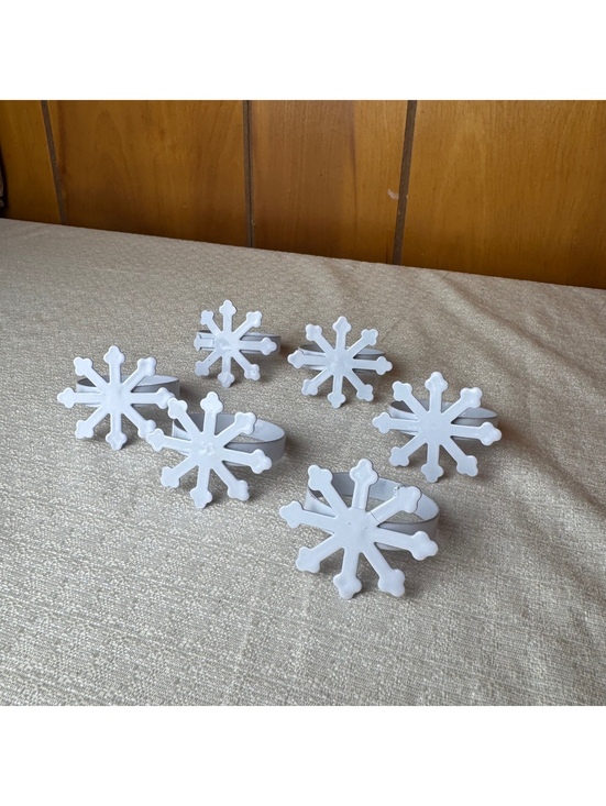 Other - Set of 6 White Snowflake Napkin Rings Winter Christmas Holiday Table Decor